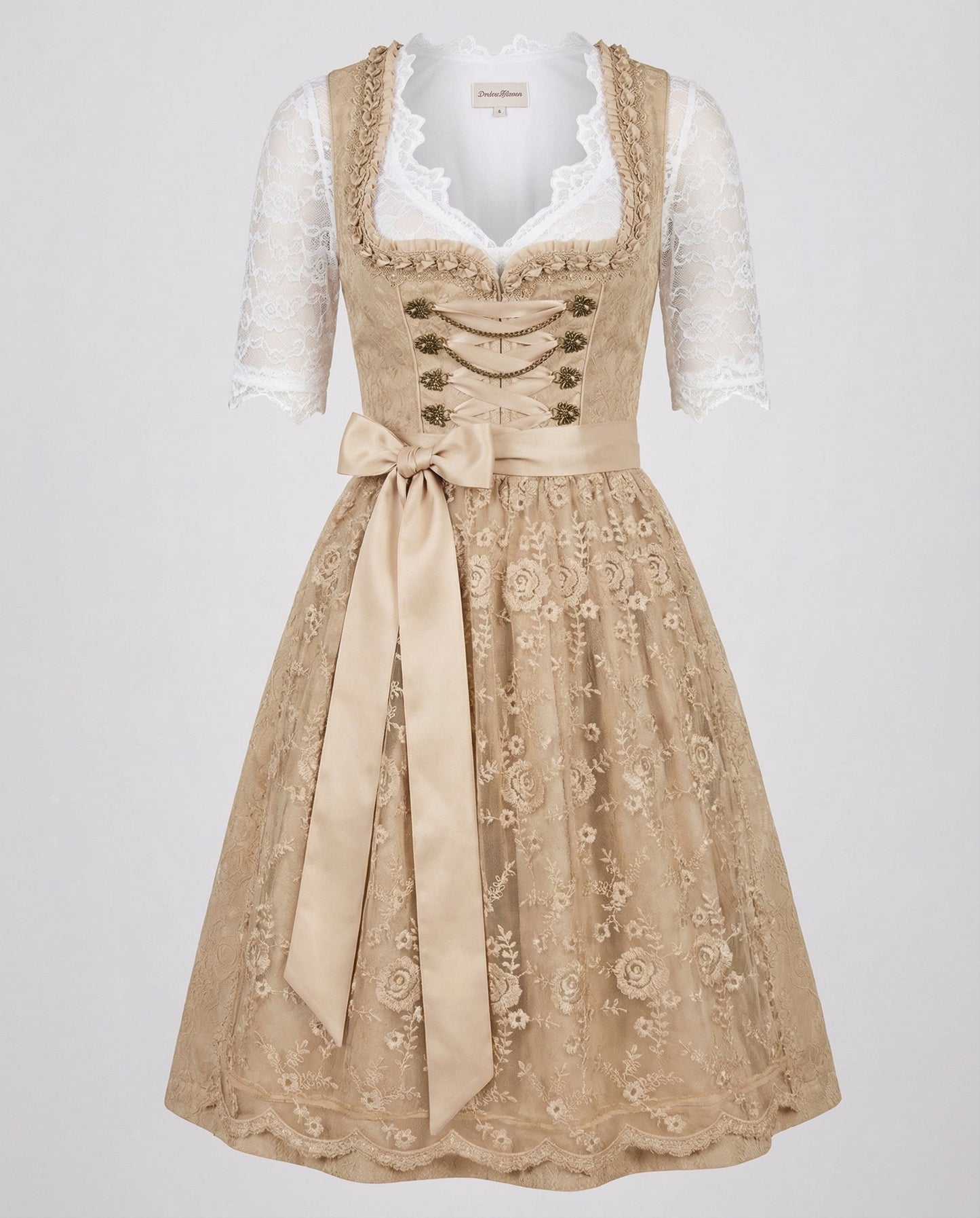 Dirndl für Damen im eleganten Stil mit Schürze