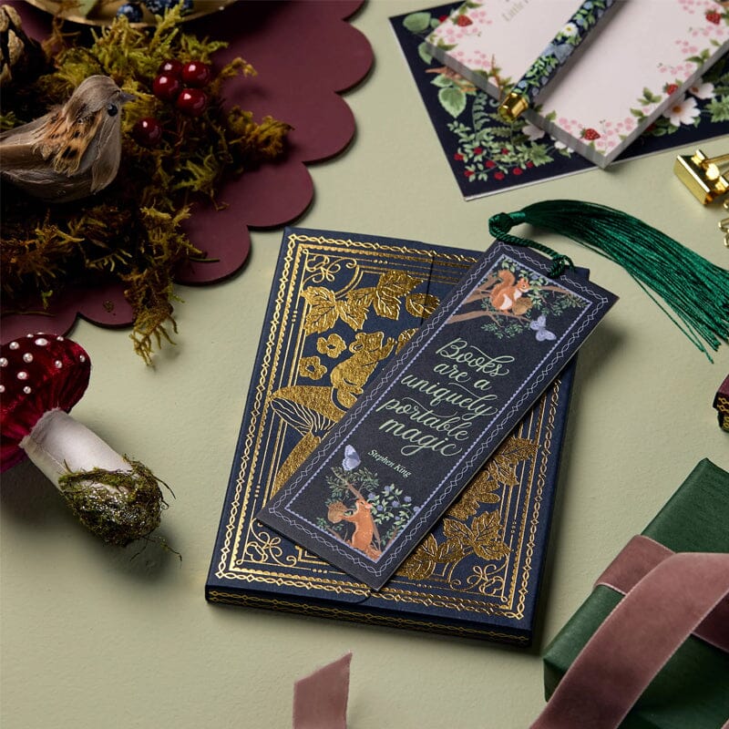 24 Tage Qualitativ Schreibwaren-Adventskalender | Limitierte "Winterwald" Edition | 24 Exklusive Papeterie-Überraschungen | Nachhaltig & Plastikfrei | Inkl. Kalender 2025 & Accessoires