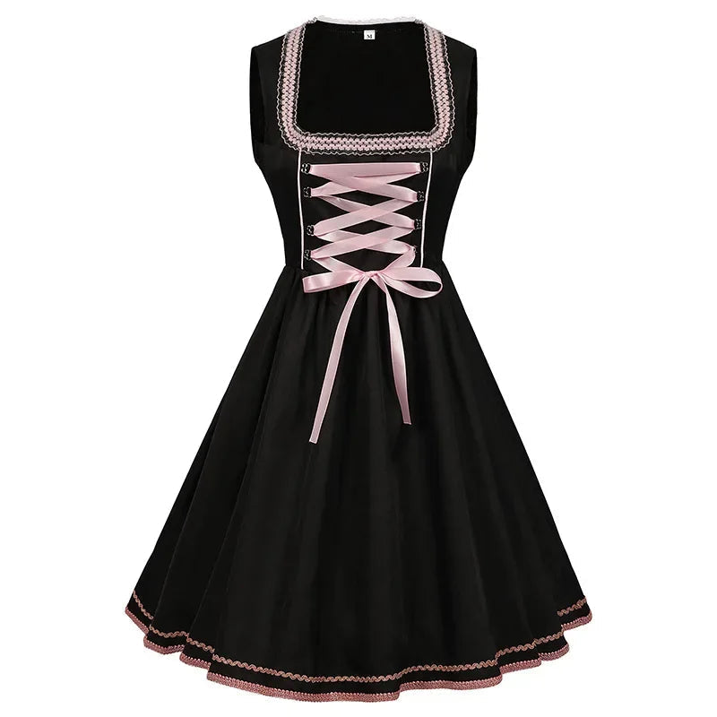Dirndl für Damen mit floralem Muster