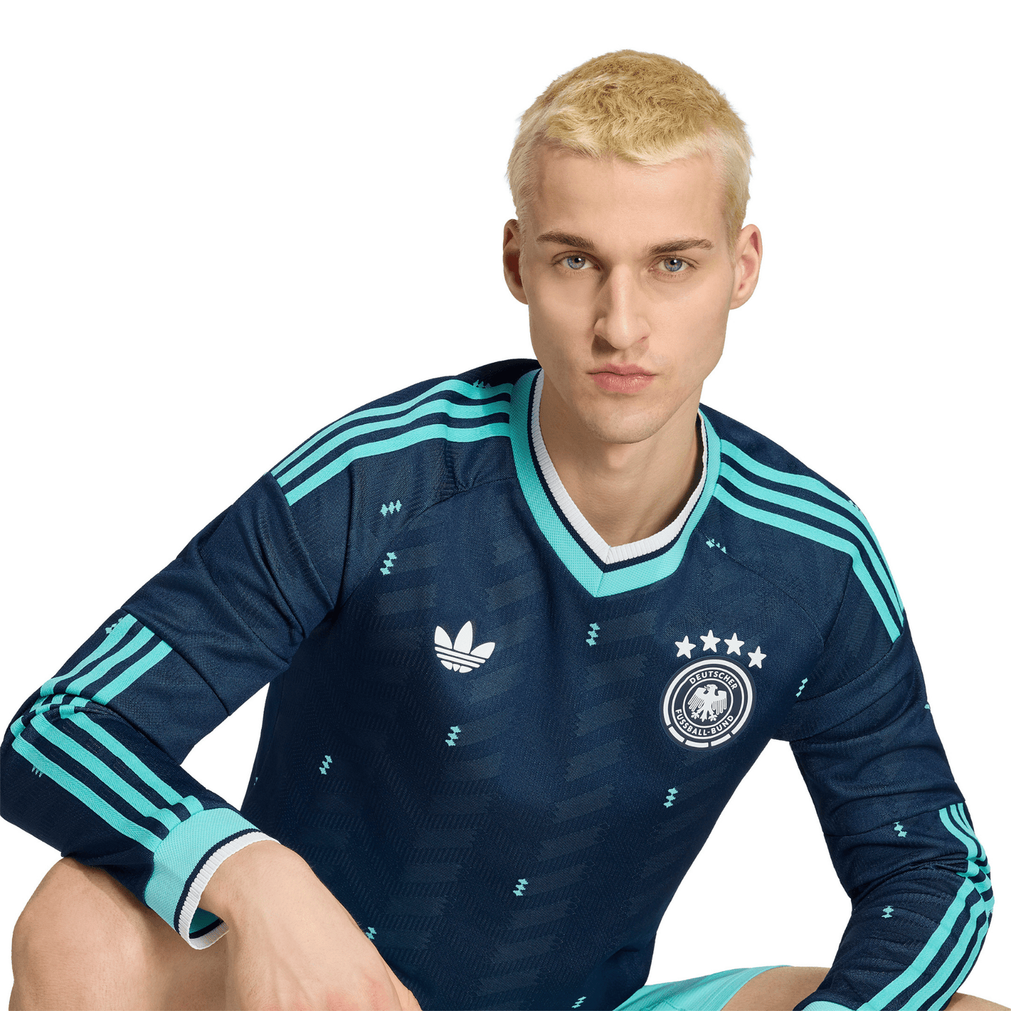 DFB DEUTSCHLAND AUTHENTISCHES Auswärts-Trikot Herren Langarm WM 2026