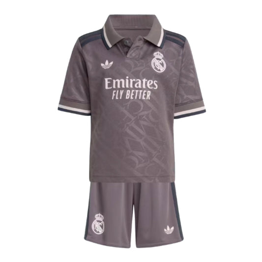 Troisième mini-kit du Real Madrid 2024/25