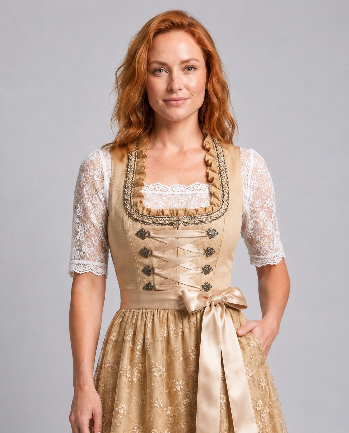 Dirndlkleid für Damen im traditionellen Stil mit Schnürmieder